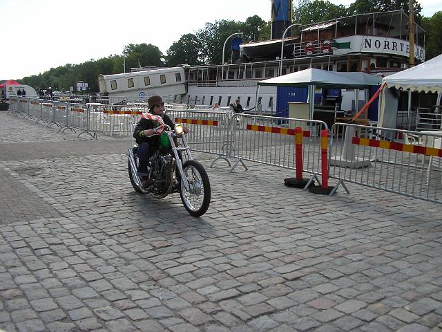 CB005.JPG