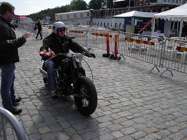 CB008.JPG