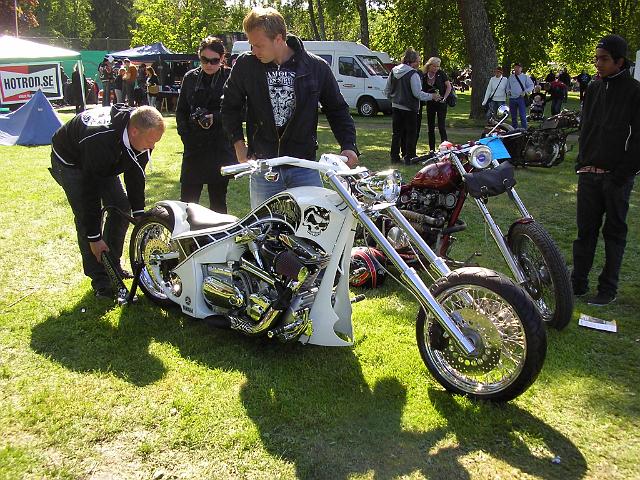 CB043.JPG